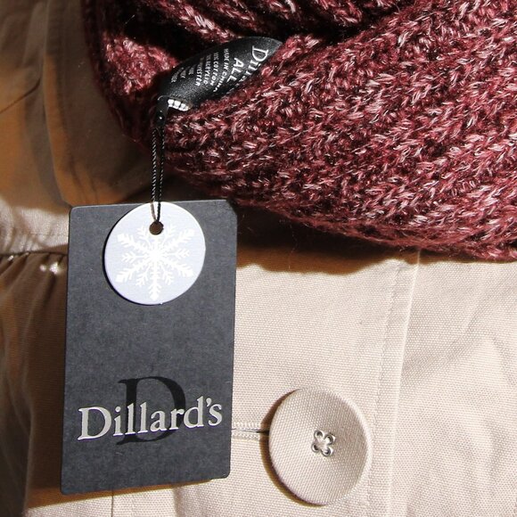 NWT Dillard Chunky Knit Infinity Scarf - Picture 8 of 8